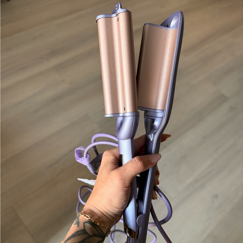 Monat Hair Waver